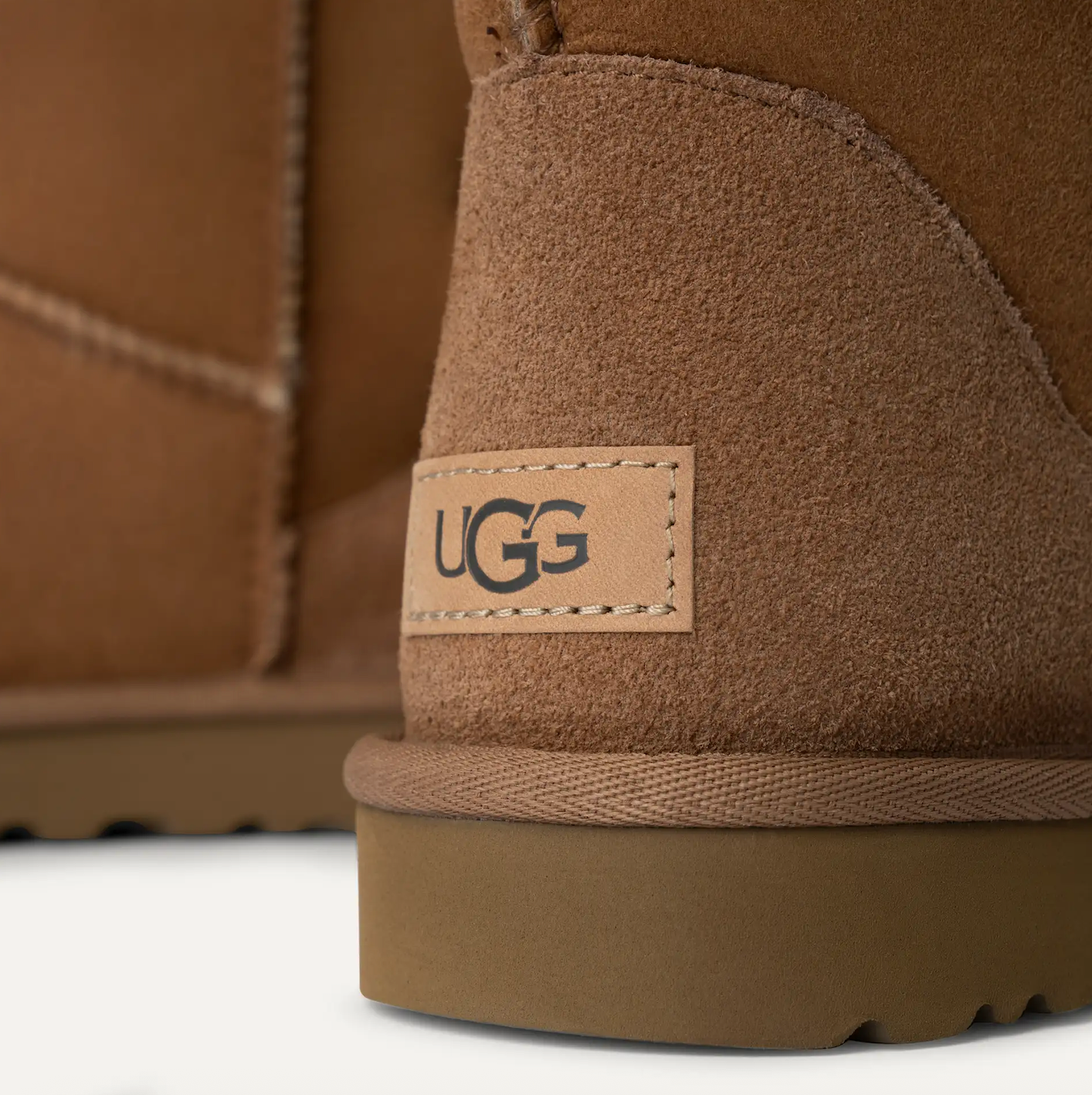 Ugg mid chestnut