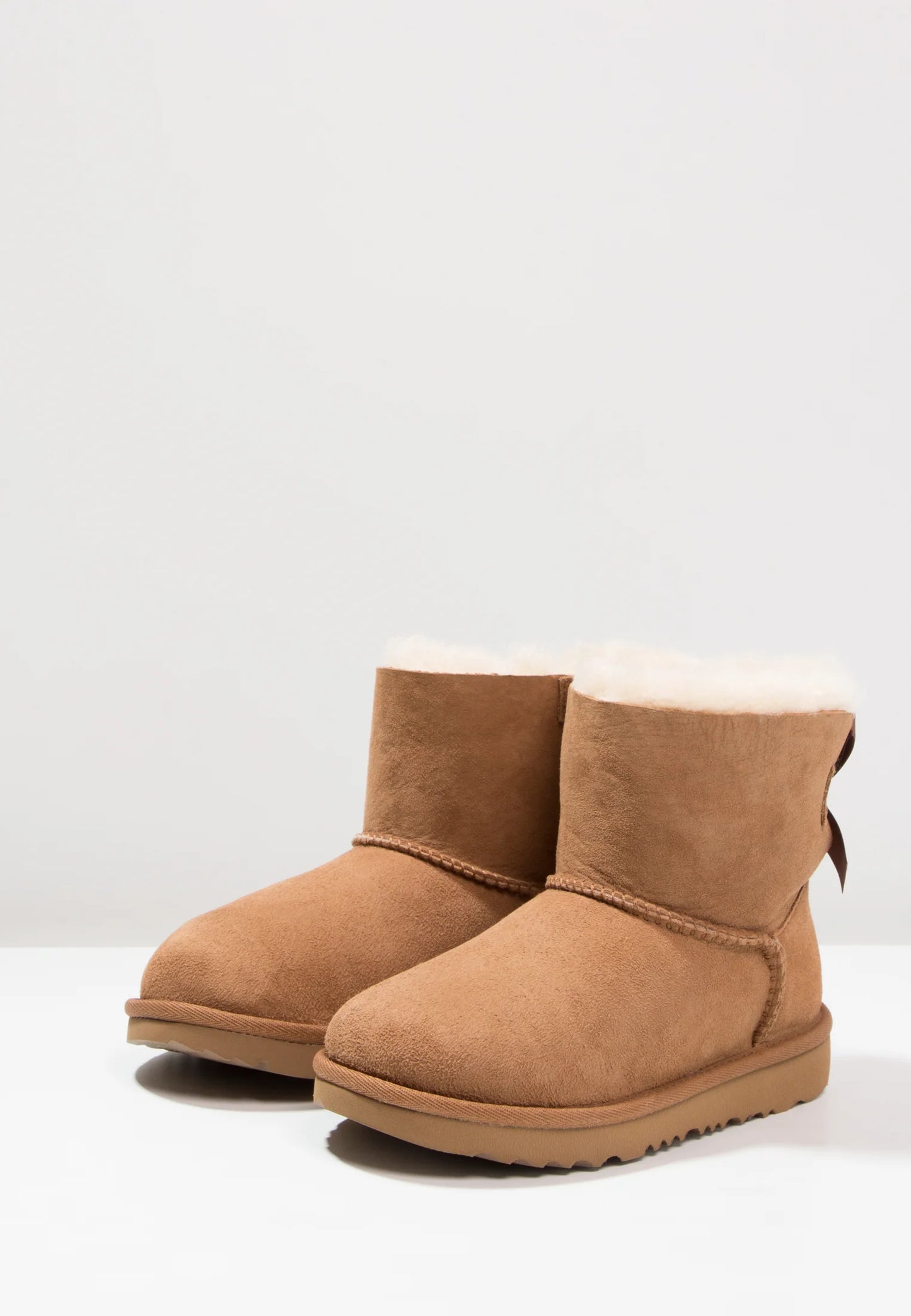 Ugg chestnut fiocco