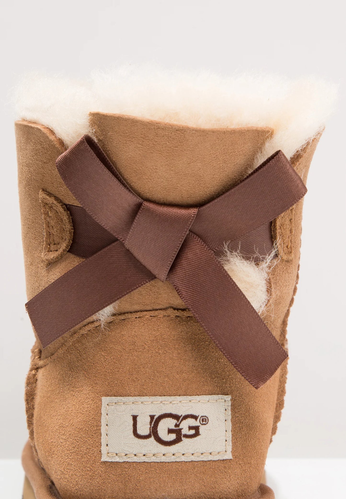 Ugg chestnut fiocco